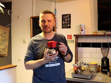 Jó kávé kotyogóson